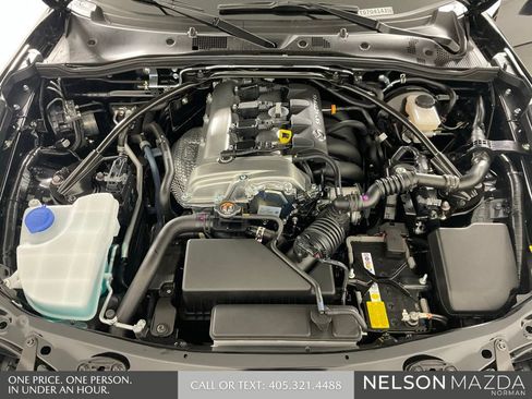 New 2026 MAZDA MX-5 Miata Club w/ Interior Package RWD image 35