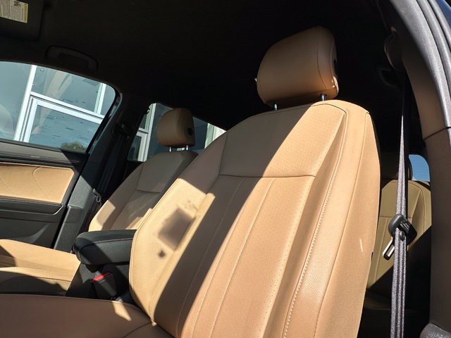 Used 2023 Volkswagen Tiguan SE AWD/4WD image 24