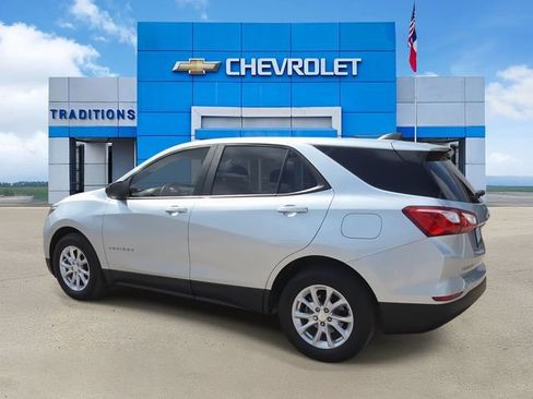Used 2021 Chevrolet Equinox LS w/ LS Convenience Package FWD image 7