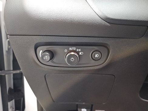 Certified 2022 Buick Encore GX Select w/ Sport Touring Package image 26