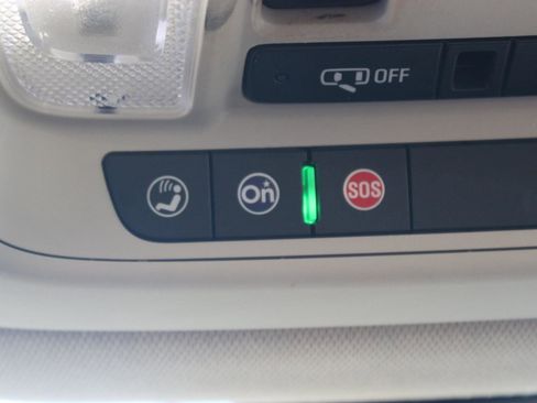 Used 2022 GMC Acadia Denali w/ Denali Ultimate Package image 36