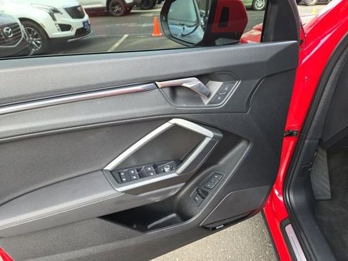 Used 2024 Audi Q3 2.0T Premium Plus w/ Premium Plus Package image 18