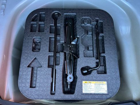 Used 2022 Toyota Corolla SE image 21