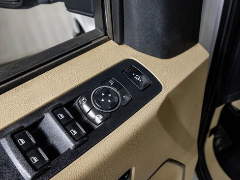 Used 2020 Ford F350 Lariat w/ Lariat Value Package image 33