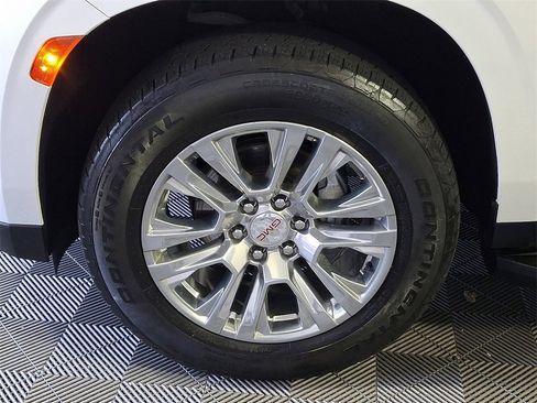 Used 2023 GMC Yukon Denali image 10