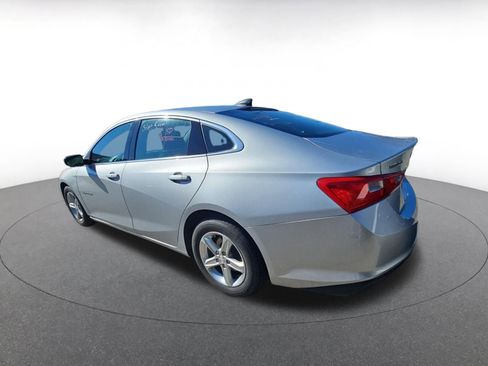 Used 2022 Chevrolet Malibu LS image 5