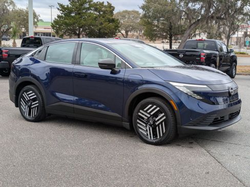 New 2026 Nissan Leaf SV+ image 2