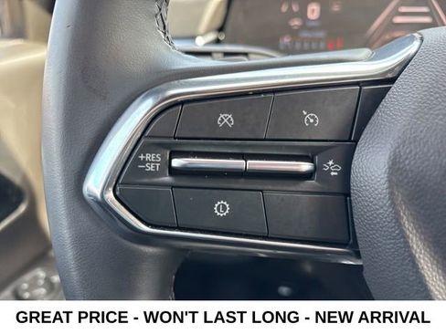 Used 2025 Chevrolet Suburban Z71 image 8