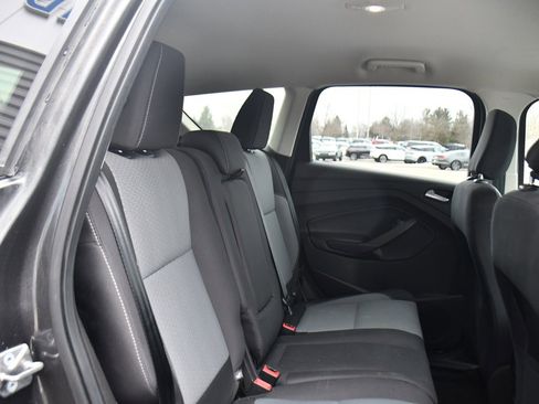 Used 2018 Ford Escape SE image 17