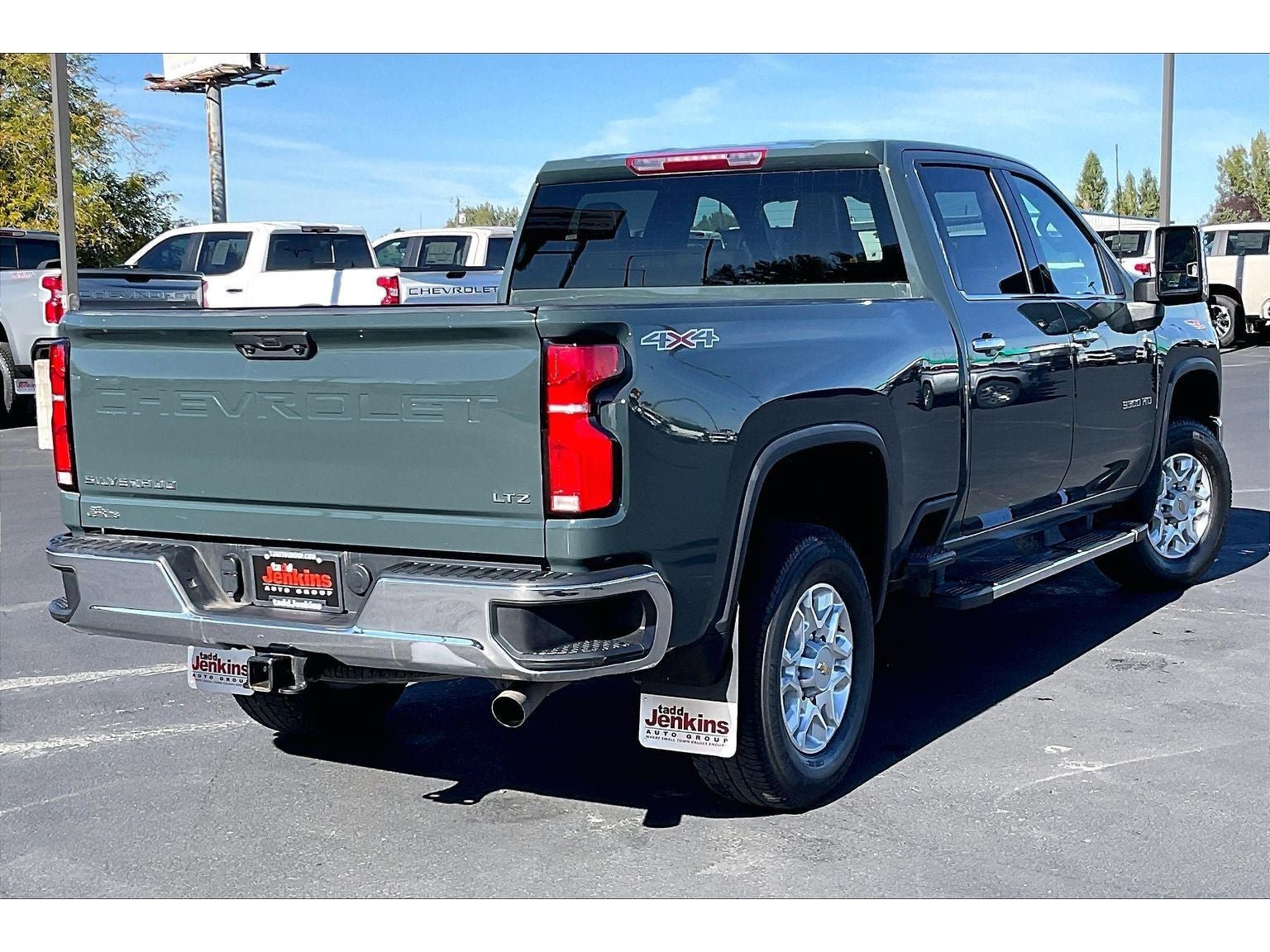 Used 2025 Chevrolet Silverado 3500 LTZ AWD/4WD image 15