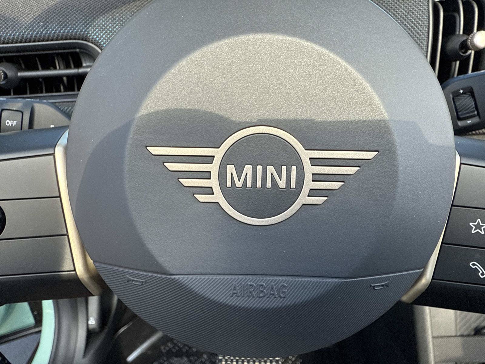 Certified 2026 MINI Cooper S FWD image 33