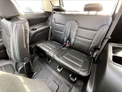 Used 2021 GMC Acadia Denali w/ Denali Ultimate Package image 16