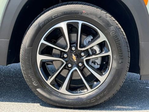 New 2026 Chevrolet TrailBlazer LT w/ Convenience Package AWD/4WD image 17
