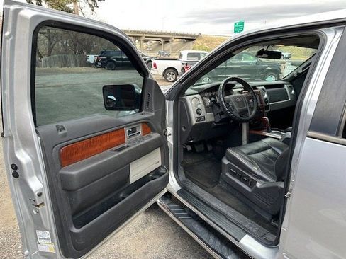 Used 2010 Ford F150 Lariat image 10