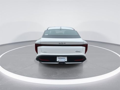 New 2025 Kia K4 LX image 7