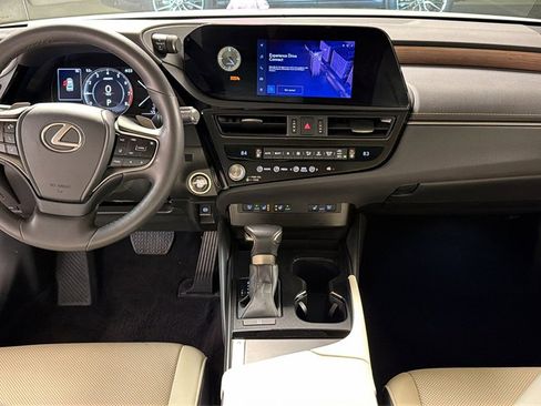 Certified 2023 Lexus ES 250 w/ Premium Package image 15