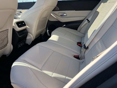 Certified 2025 Mercedes-Benz GLE 350 4MATIC image 16