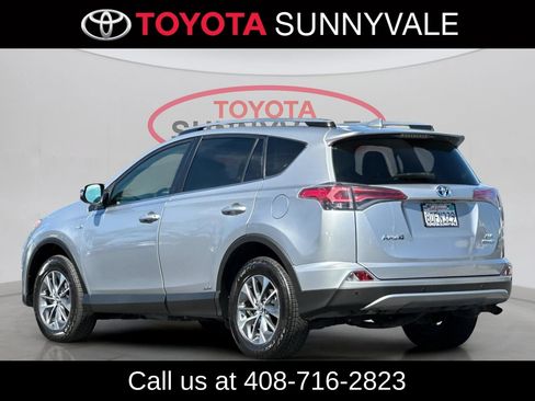 Used 2018 Toyota RAV4 XLE w/ Convenience Package AWD/4WD image 7