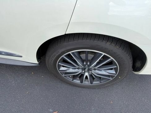 Used 2017 INFINITI QX60 Luxe w/ Deluxe Technology Package AWD/4WD image 10