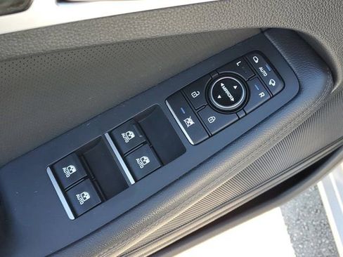 Used 2019 Genesis G80 3.8 image 14