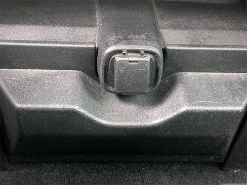 Used 2020 Ford F150 XLT image 14