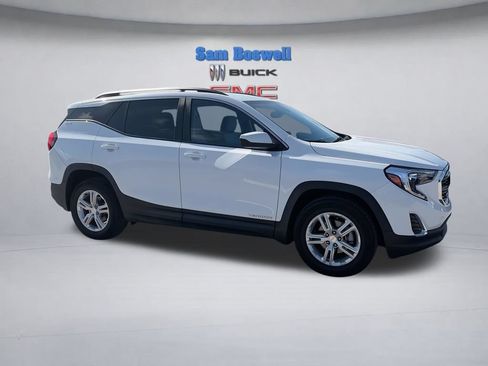 Used 2021 GMC Terrain SLE w/ Driver Convenience Package FWD image 3