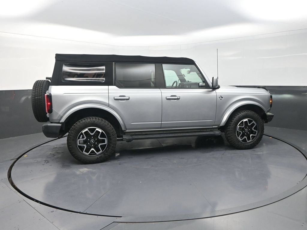 Used 2021 Ford Bronco Outer Banks AWD/4WD image 11