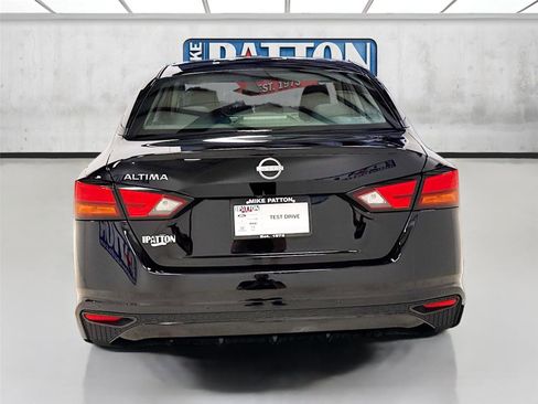 Used 2024 Nissan Altima 2.5 S image 6