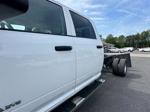 Used 2019 RAM 5500 Tradesman w/ Max Tow Package AWD/4WD image 12