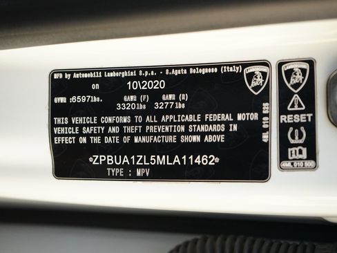 Used 2021 Lamborghini Urus AWD/4WD image 30