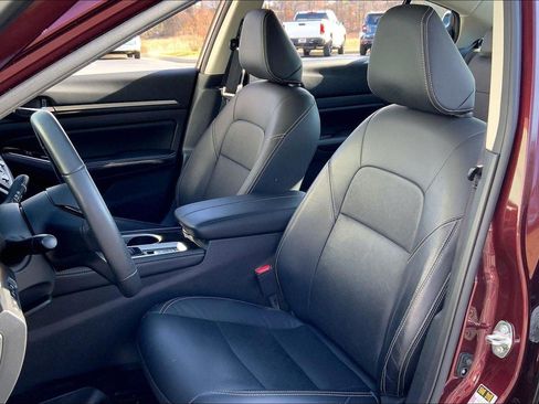 Used 2024 Nissan Altima 2.5 SL image 22