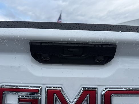 New 2026 GMC Sierra 1500 Elevation image 30