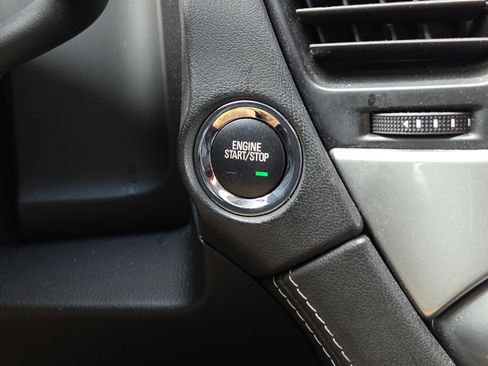 Used 2019 Chevrolet Suburban LT image 29