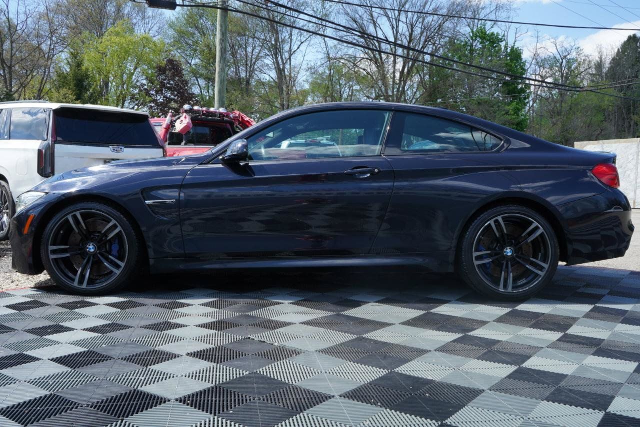 Used 2016 BMW M4 Coupe w/ Executive Package RWD image 11