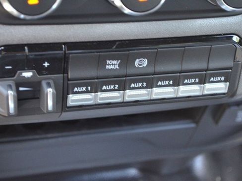 New 2024 RAM 3500 Tradesman w/ Chrome Appearance Group image 27