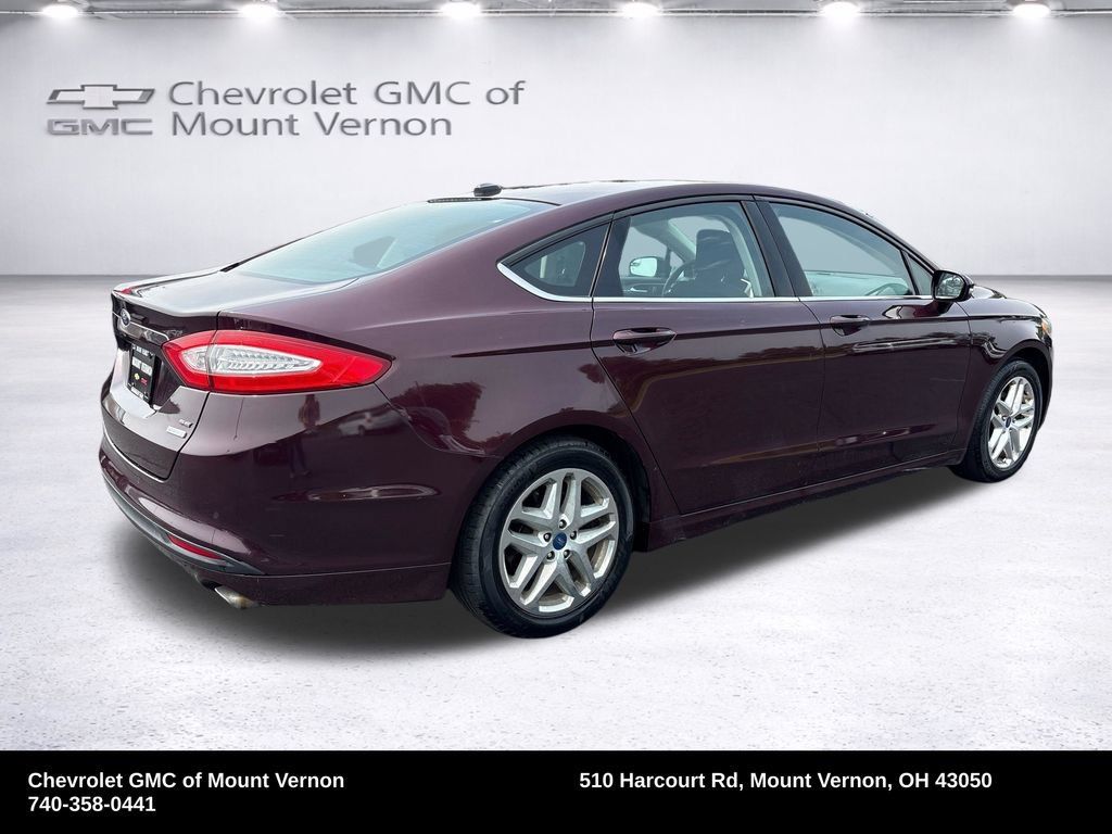 Used 2013 Ford Fusion SE FWD image 5