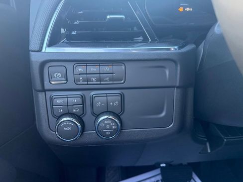 New 2026 Chevrolet Suburban RST w/ Comfort Package AWD/4WD image 37