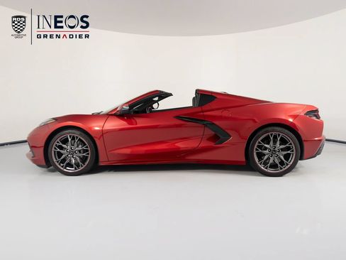 Used 2024 Chevrolet Corvette Stingray Coupe w/ Battery Protection Package RWD image 2