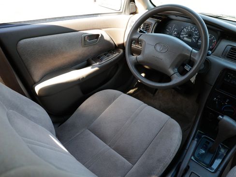 Used 1997 Toyota Camry CE image 20