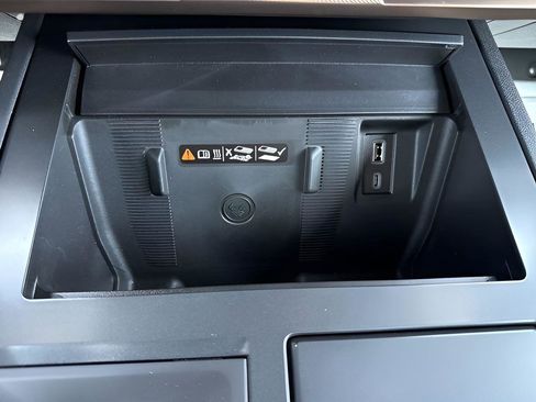 New 2025 GMC Hummer EV 3X w/ LPO, Illumination Package image 29