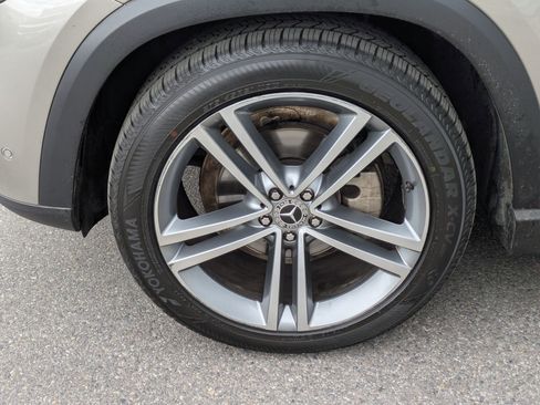 Used 2020 Mercedes-Benz GLE 350 4MATIC image 11