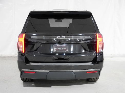 Used 2022 Chevrolet Tahoe Z71 w/ Z71 Off-Road Package AWD/4WD image 4