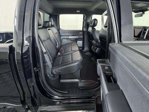 Used 2023 Ford F250 Lariat w/ FX4 Off-Road Package AWD/4WD image 5