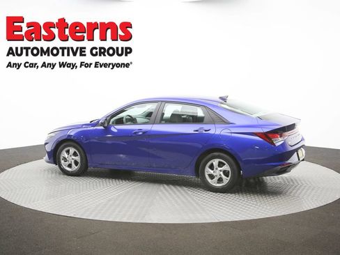 Used 2023 Hyundai Elantra SE w/ Preferred Accessory Package FWD image 61