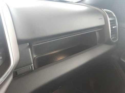 Used 2019 RAM 1500 Big Horn AWD/4WD image 24