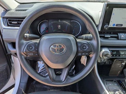 Used 2025 Toyota RAV4 LE AWD/4WD image 13
