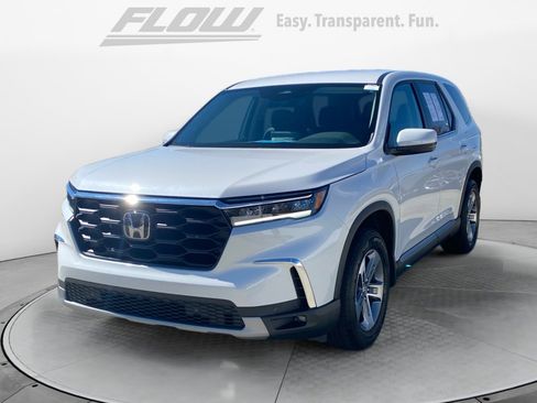 Certified 2025 Honda Pilot EX-L image 4