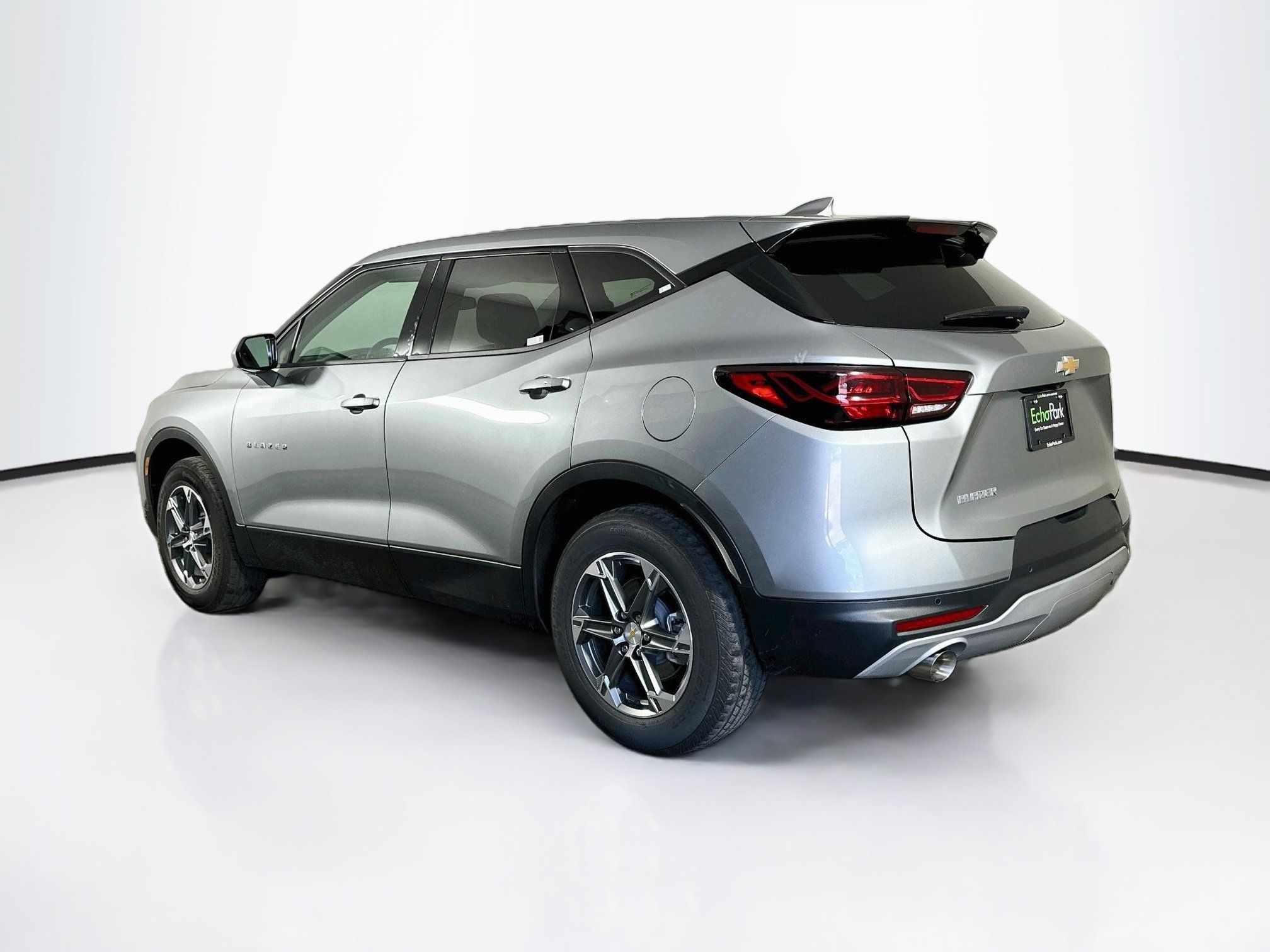 Used 2026 Chevrolet Blazer LT FWD image 5
