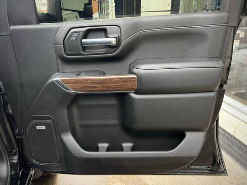 Used 2023 Chevrolet Silverado 3500 High Country image 34