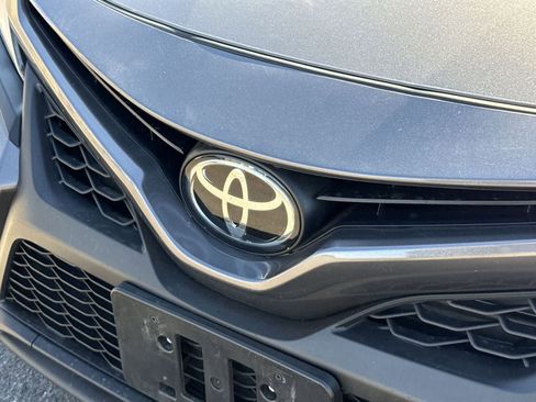 Used 2024 Toyota Camry SE image 32